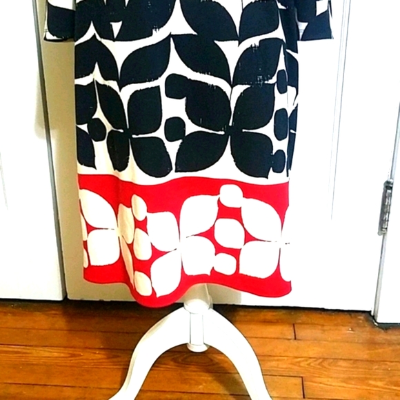 London Style Dress - Picture 3 of 5